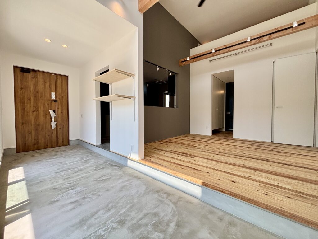 趣味も暮らしも楽しむ、土間のある平屋風住宅