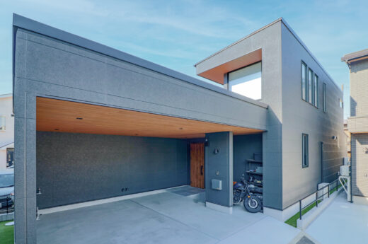 オープンガレージ×土間リビングの家