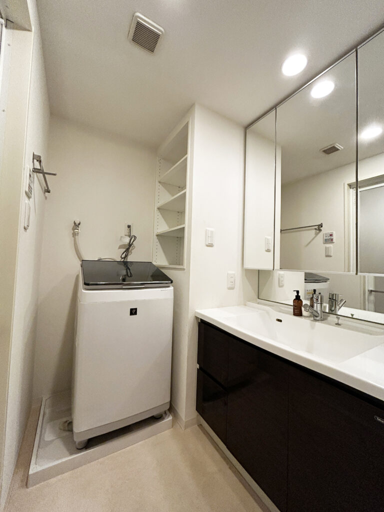 ルモンドヴェール宮前平【南東向きのため、窓から陽の光がたっぷりと差し込みます♪】