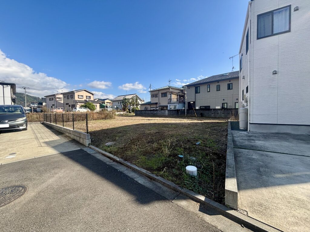 【松田町松田庶子】設計次第で理想の住まいが叶う144坪の土地