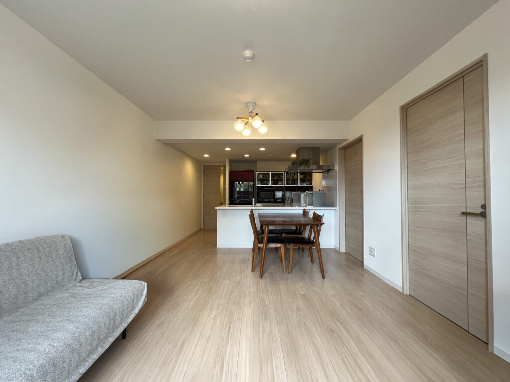 ルモンドヴェール宮前平【南東向きのため、窓から陽の光がたっぷりと差し込みます♪】